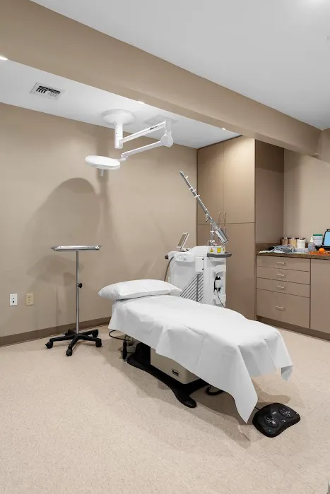 Texas Dermatology - Alamo Heights Picture 5