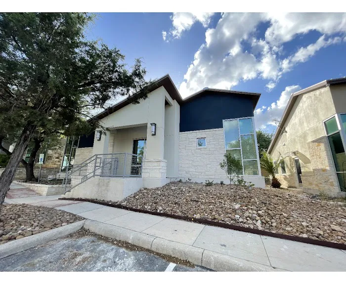 Youthful Aesthetics Picture 8