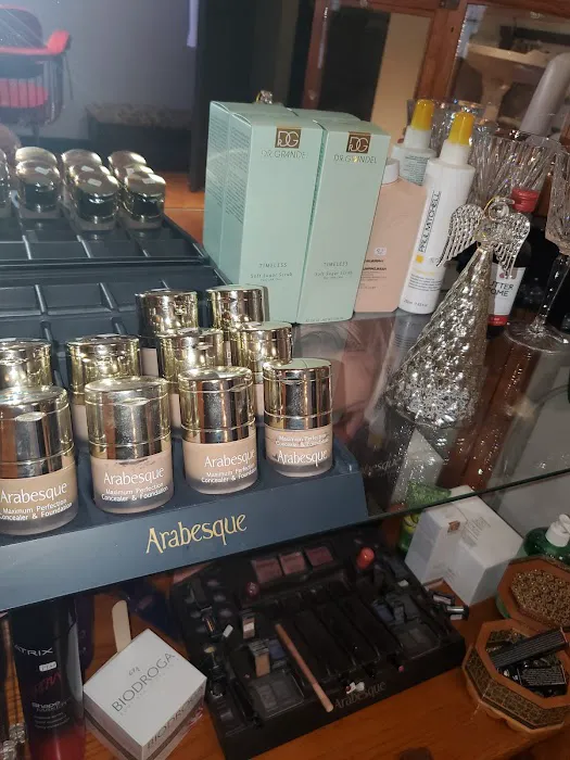 Shole's Hair and Skin Care Picture 8