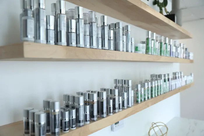 The Facial Bar- Express Skin Care Spa Picture 3