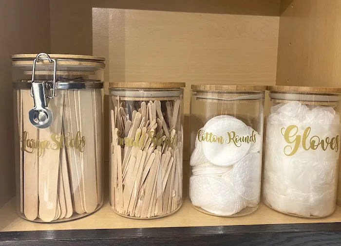 Feel Fresh Aesthetics Picture 4