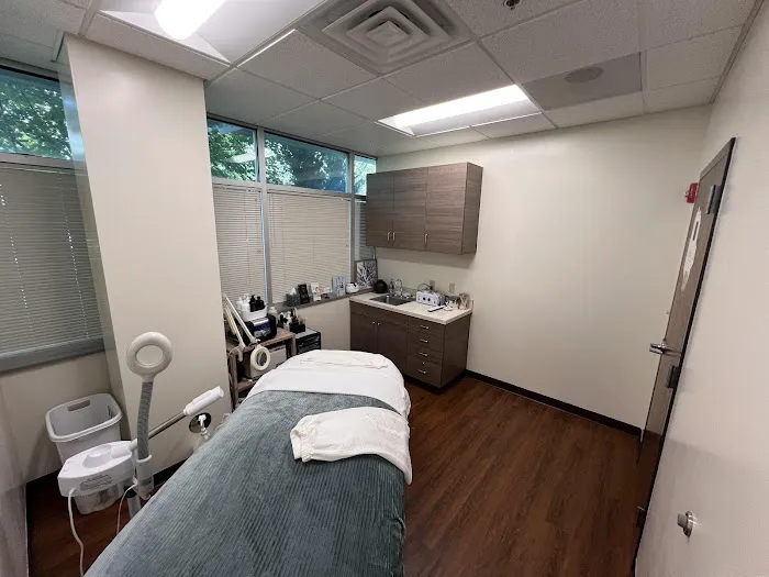 Reverse Medical Spa Picture 4