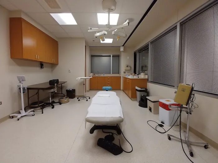 Pinski Dermatology & Cosmetic Surgery Picture 10