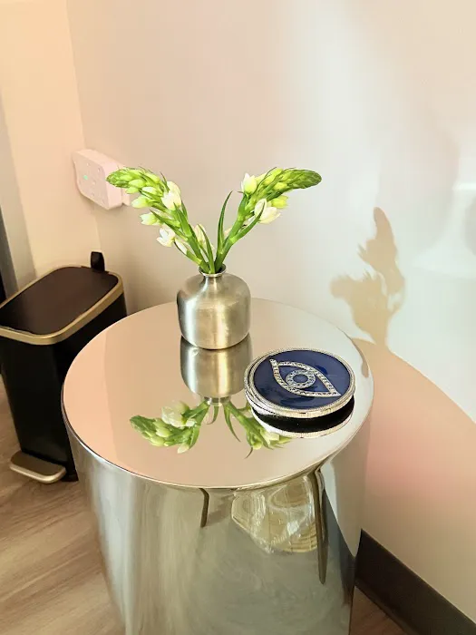 facialhaus : west loop Picture 5