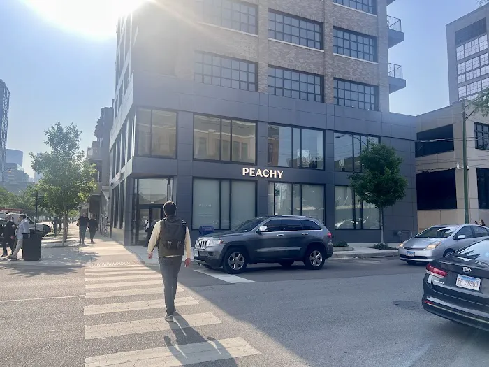 Peachy West Loop Picture 7