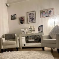 Leah Chavie Skincare Boutique, Chicago and Florida ico