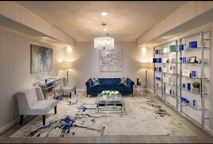 Leah Chavie Skincare Boutique, Chicago and Florida Picture 2