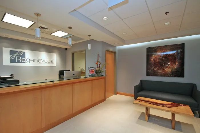 Regeneveda Chicago Picture 1