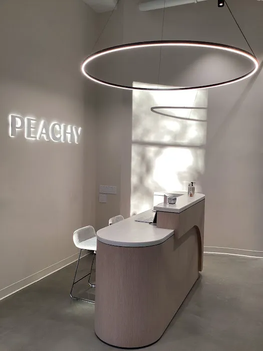 Peachy Gold Coast Picture 6