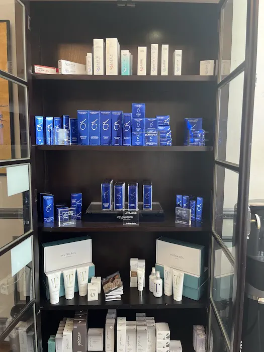 Lincoln Park Aesthetics Picture 6