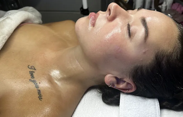 Aesthetics By Henah Picture 4