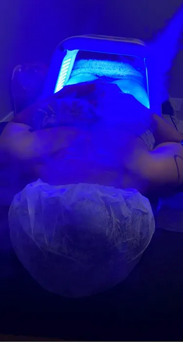 NyChee Beauty Picture 5