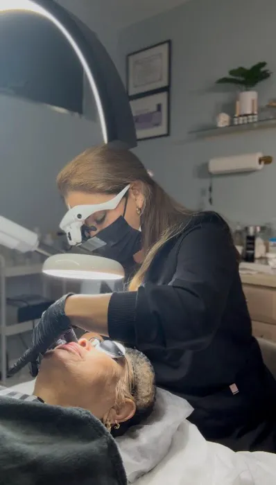 LUMIEE SKINCARE LLC Picture 2