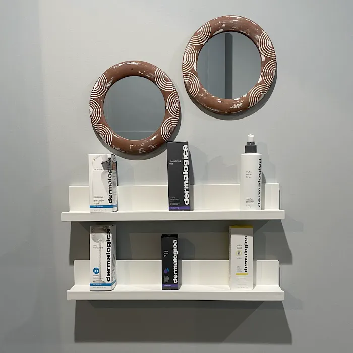 Da Midwest Esthetician LLC Picture 9