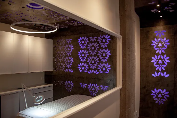 NŪR Skincare Picture 7