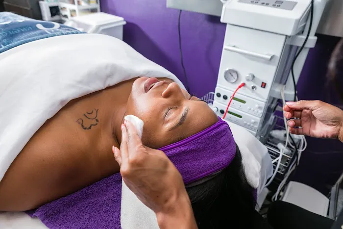 Facially Skin Bar Picture 6