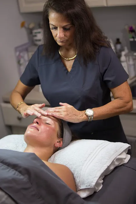 Skinticians Picture 8