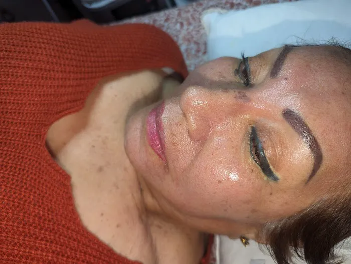 Skin Glow Aesthetics Picture 4