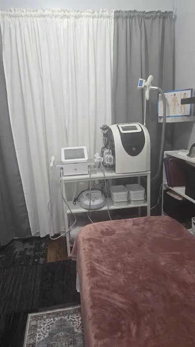 Skin Glow Aesthetics Picture 2