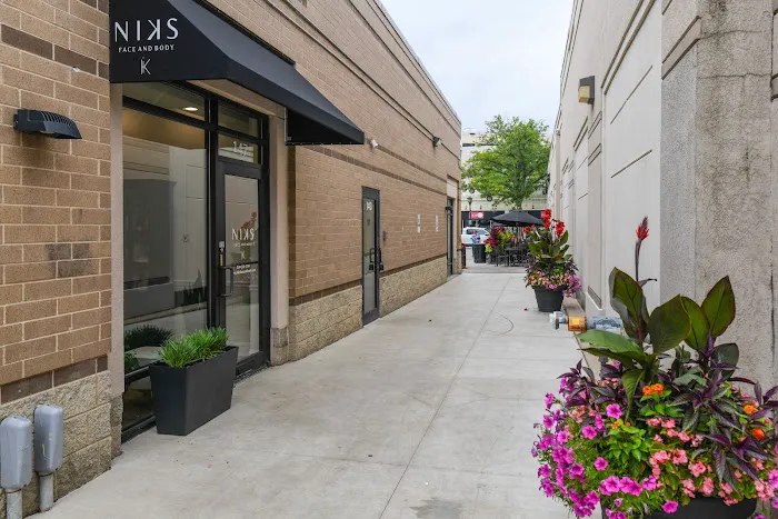 NIKS FACE AND BODY Picture 4