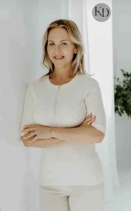 Krista Dominic Studio Picture 3