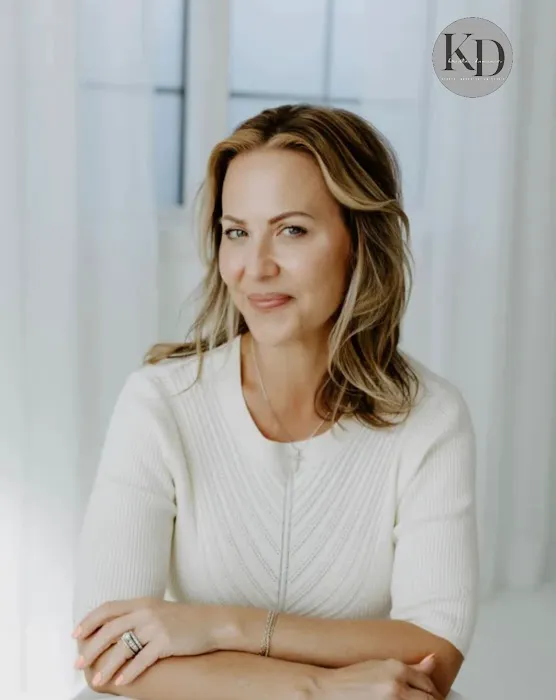 Krista Dominic Studio Picture 6