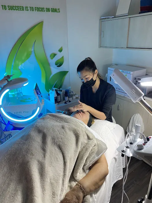 Glamour Skin Picture 9