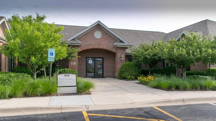 Pinnacle Dermatology - Wheaton/Naperville Picture 1