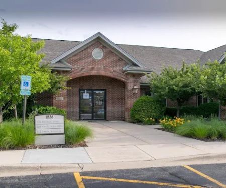 Pinnacle Dermatology - Wheaton/Naperville