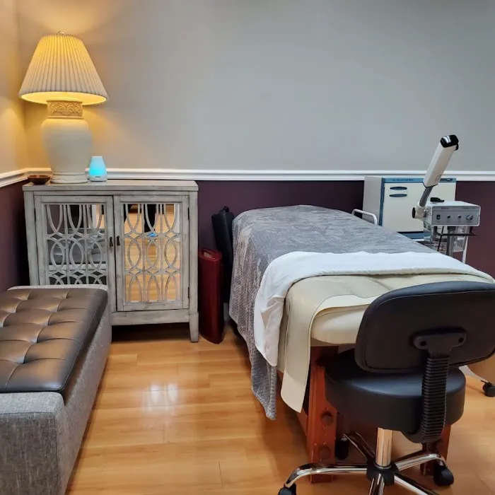 Ellen's Skin Care | Skin Care in wheeling, 시카고 스킨 케어 Picture 5