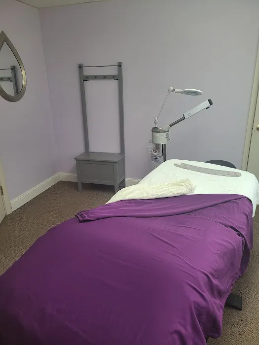 Essential Skin & Beauty Picture 3