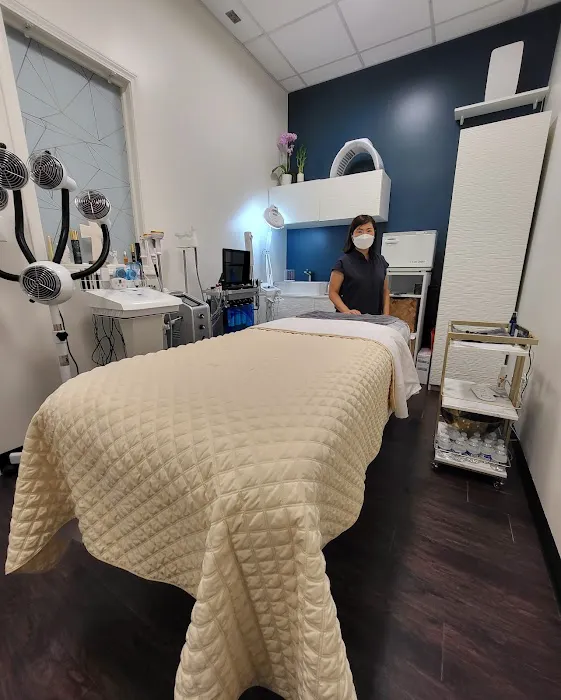 Glam Skin by Jeannie Picture 1