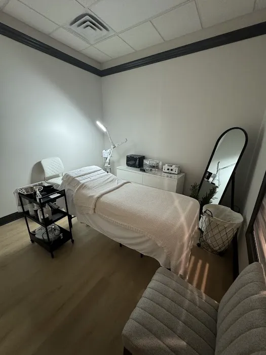 AA Beauty and Esthetics LLC Picture 3