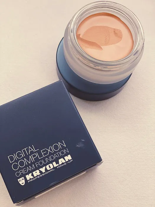 Wake Up & Make Up By Ann Located in own building Picture 3