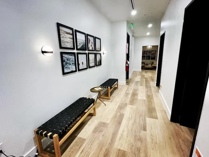 Skin Laundry - Denver Highlands Picture 10