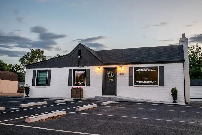 Natural Acne Clinic Picture 7