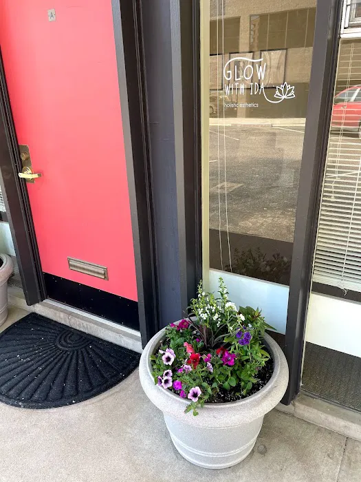 Glow With Ida Picture 1