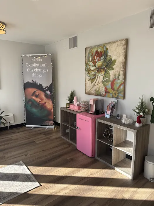 Glow With Ida Picture 3