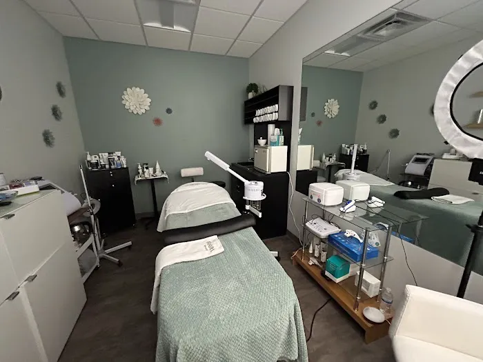 Smooth Waxing & Skincare Picture 4