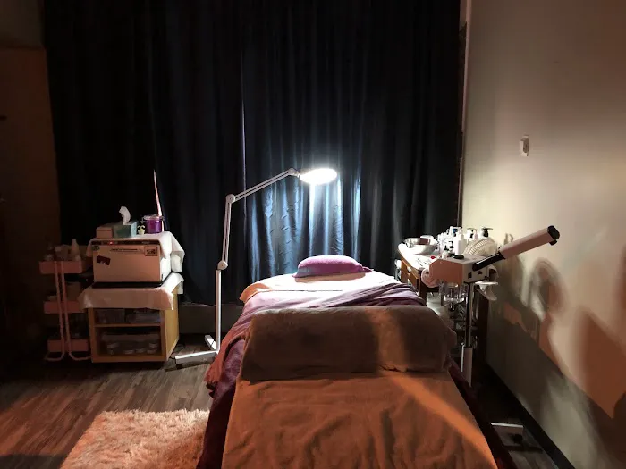 Skin Kissed Picture 9