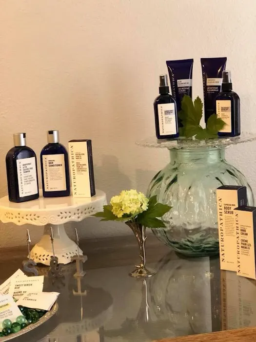 Skin & Tonic Skincare Picture 3