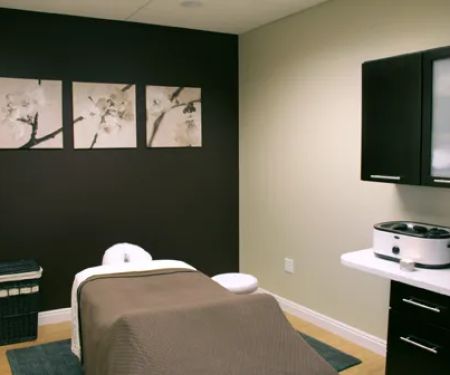 Essence Laser and Wellness