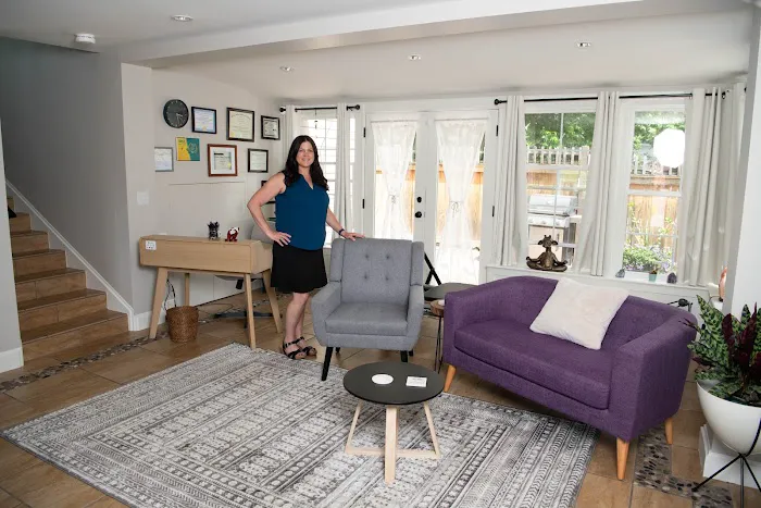 Health at Hand Bodywork + Esthetics Picture 1