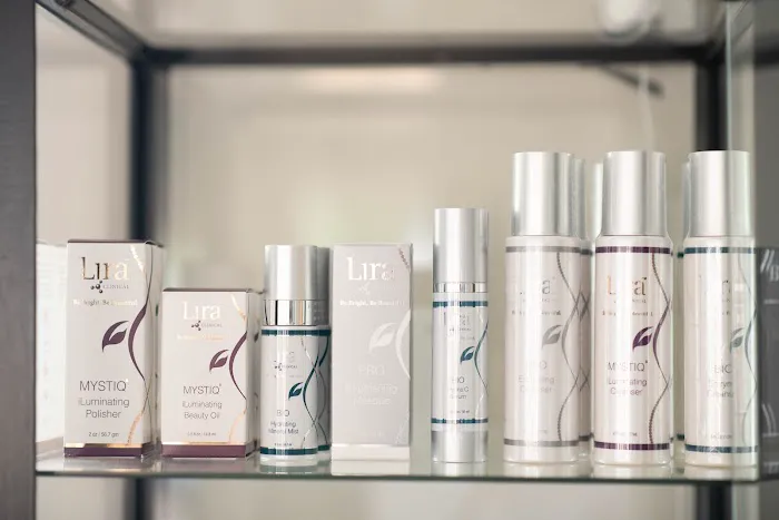 Health at Hand Bodywork + Esthetics Picture 8