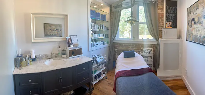 Skin By Claudia Picture 1