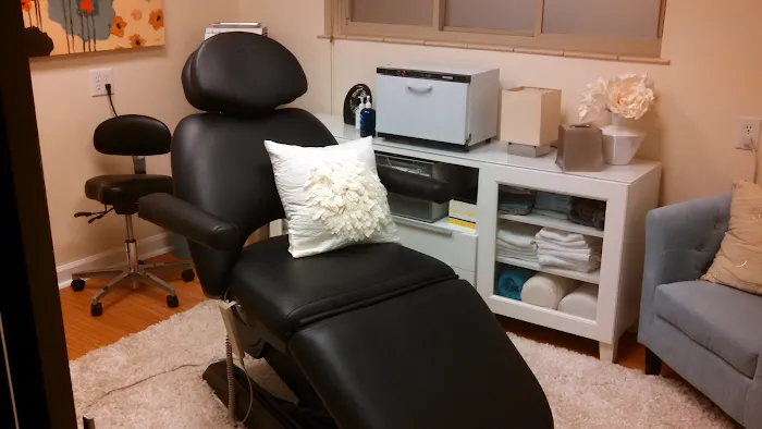 The Face Place Skin Care & Acne Clinic Picture 10