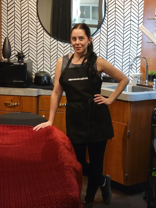 Wicked Charming Artistry Picture 4