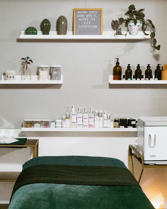 Succulent Skin Studio Picture 7