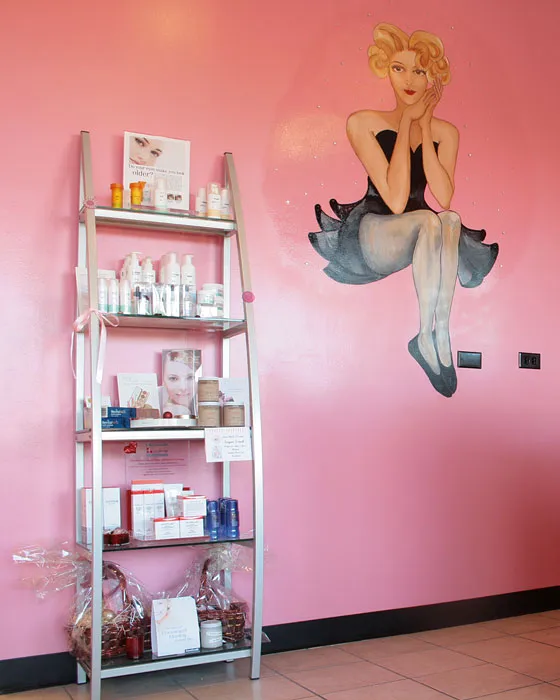 Sweet Cheeks Boutique Picture 1