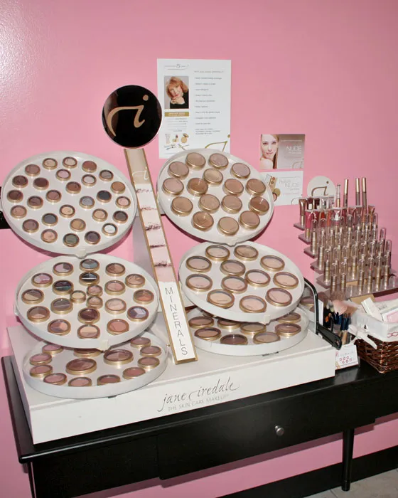 Sweet Cheeks Boutique Picture 7